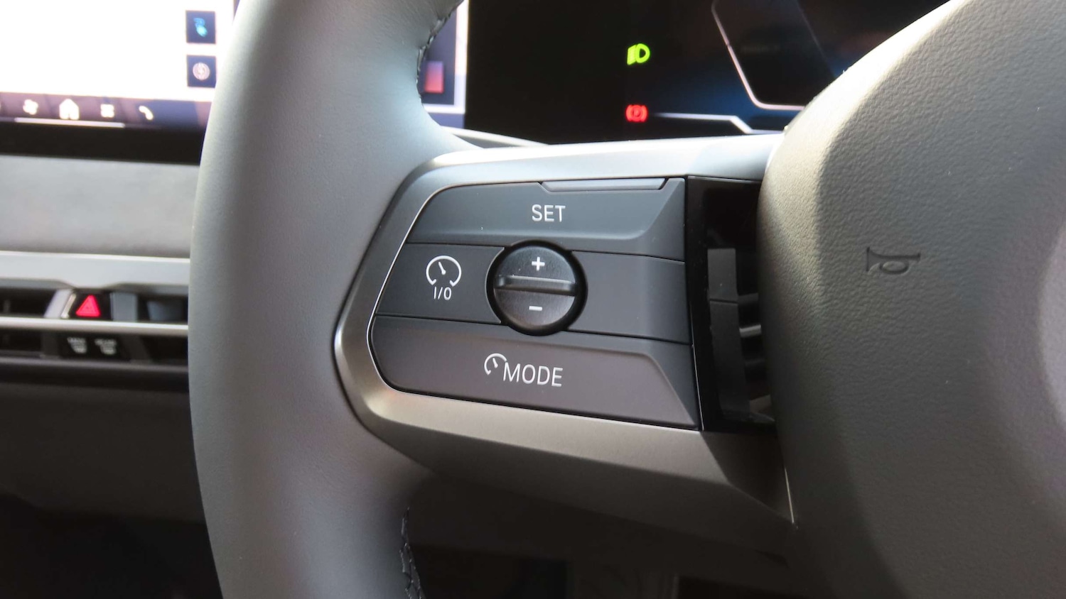 Used BMW iX 2025 for sale - 76564516: Photo 32