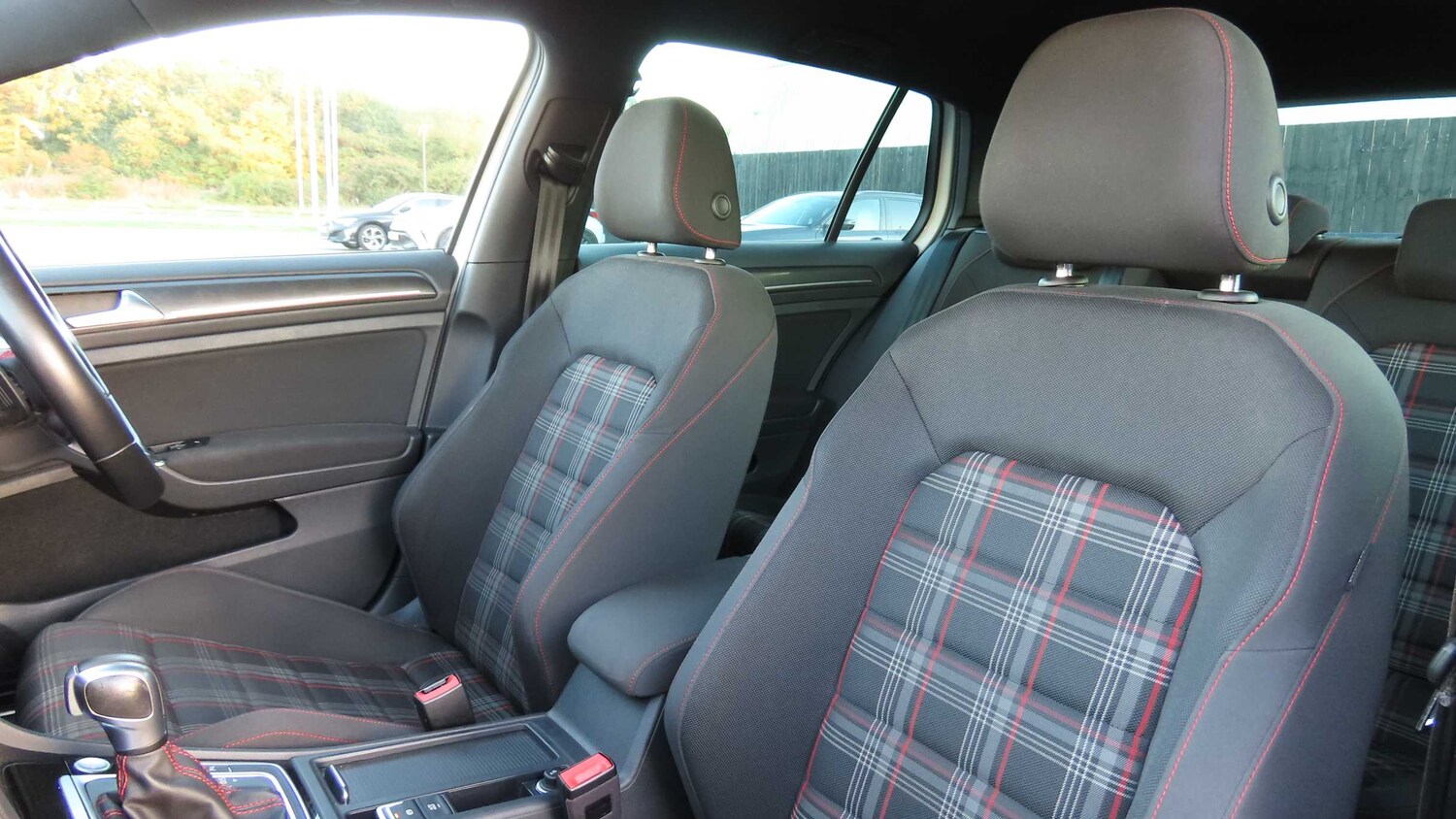 Used Volkswagen Golf 2020 for sale - 76075465: Photo 24