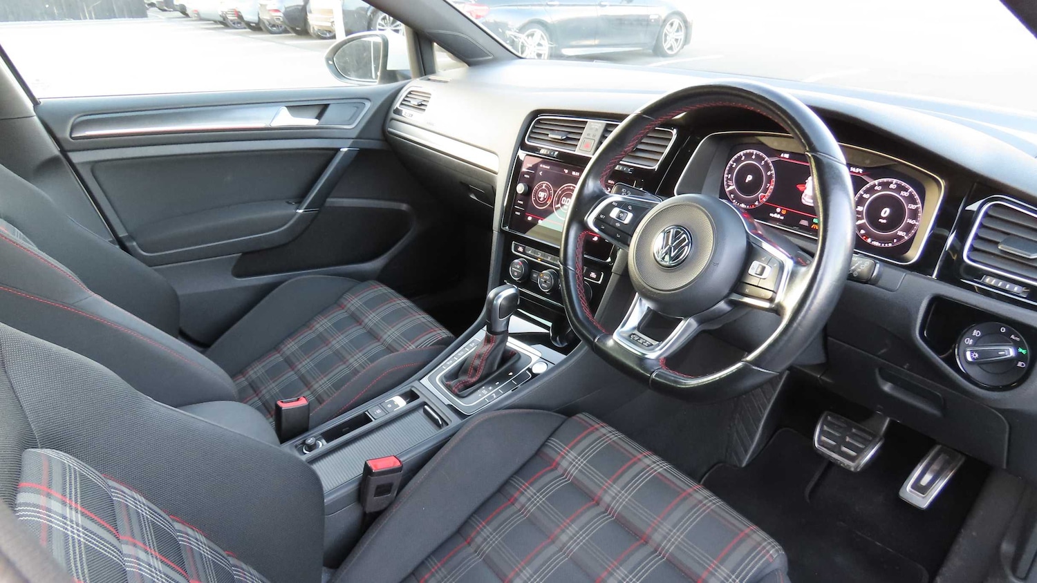 Used Volkswagen Golf 2020 for sale - 76075465: Photo 6