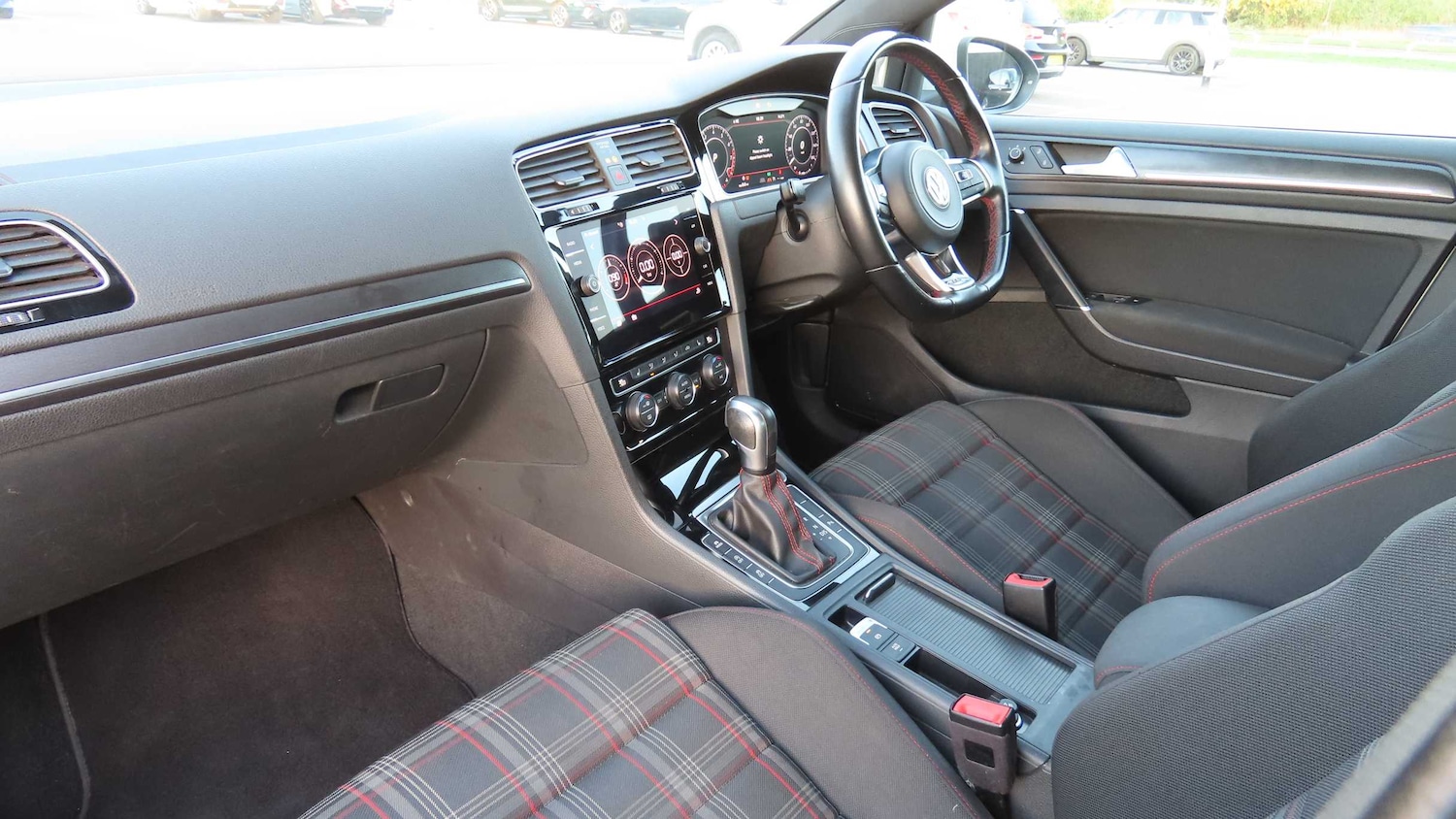 Used Volkswagen Golf 2020 for sale - 76075465: Photo 7