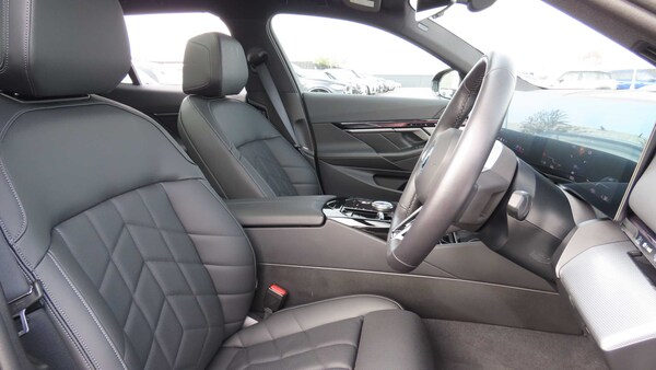 Used BMW i5 2025 for sale - 76170096: Photo 11