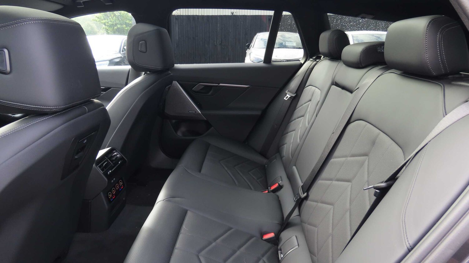 Used BMW i5 2025 for sale - 76170096: Photo 12