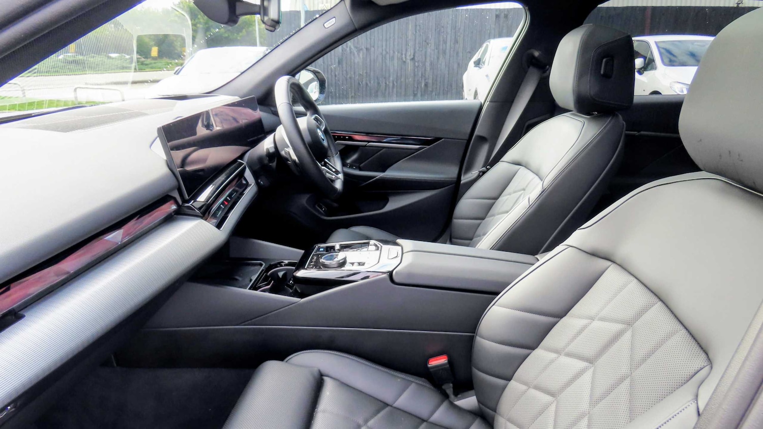 Used BMW i5 2025 for sale - 76170096: Photo 7