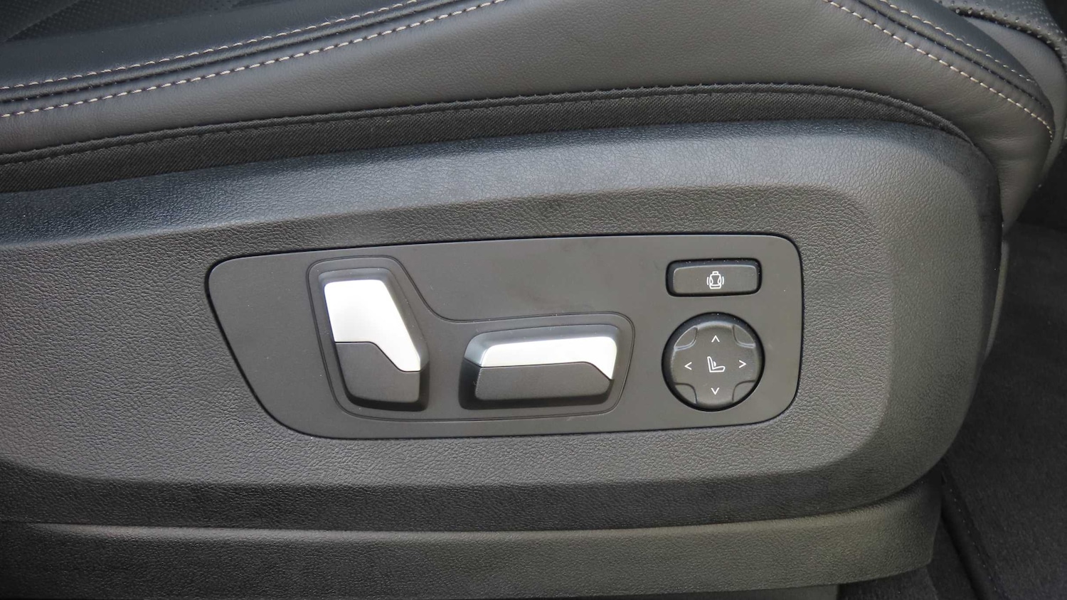 Used BMW X6 2025 for sale - 77011116: Photo 25