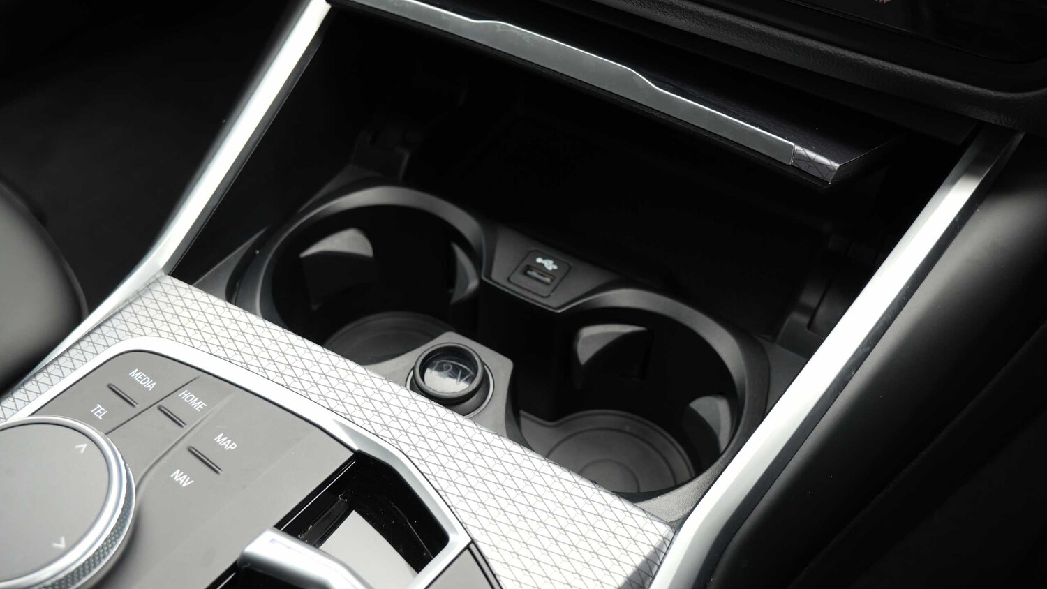 Used BMW 3 Series 2024 for sale - 77443608: Photo 27