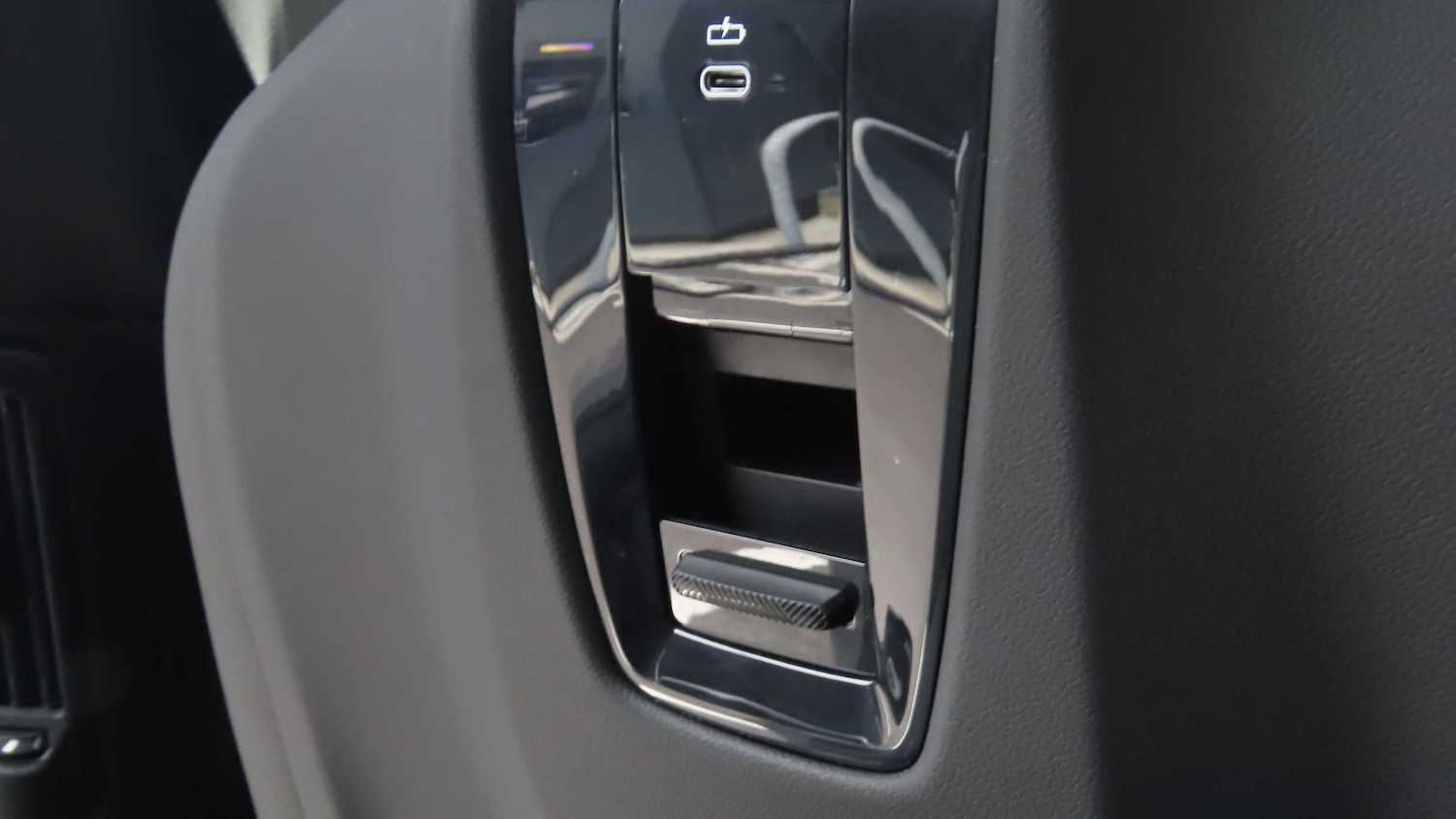 Used BMW iX 2025 for sale - 76447610: Photo 25