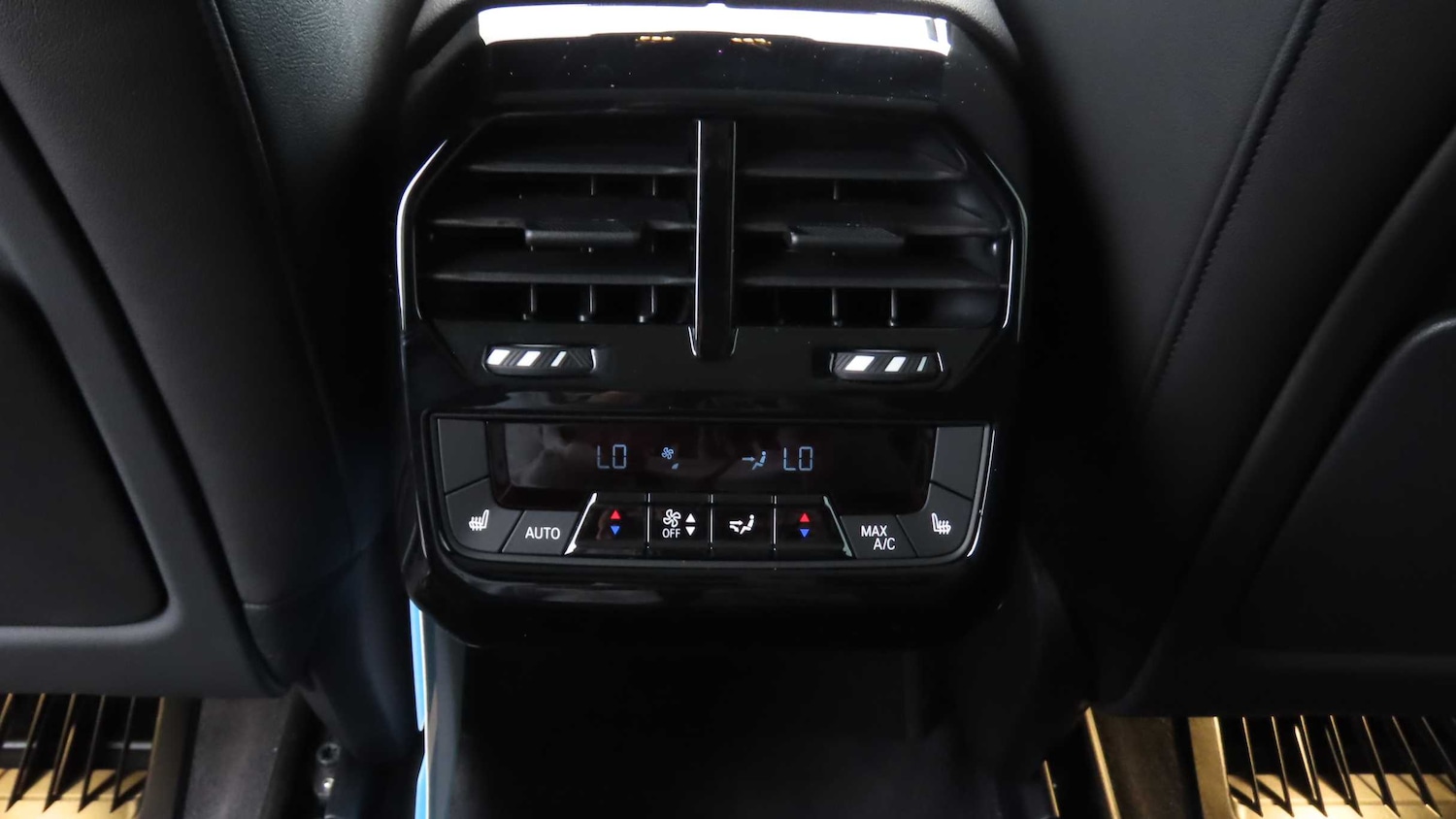 Used BMW iX 2025 for sale - 76447610: Photo 29