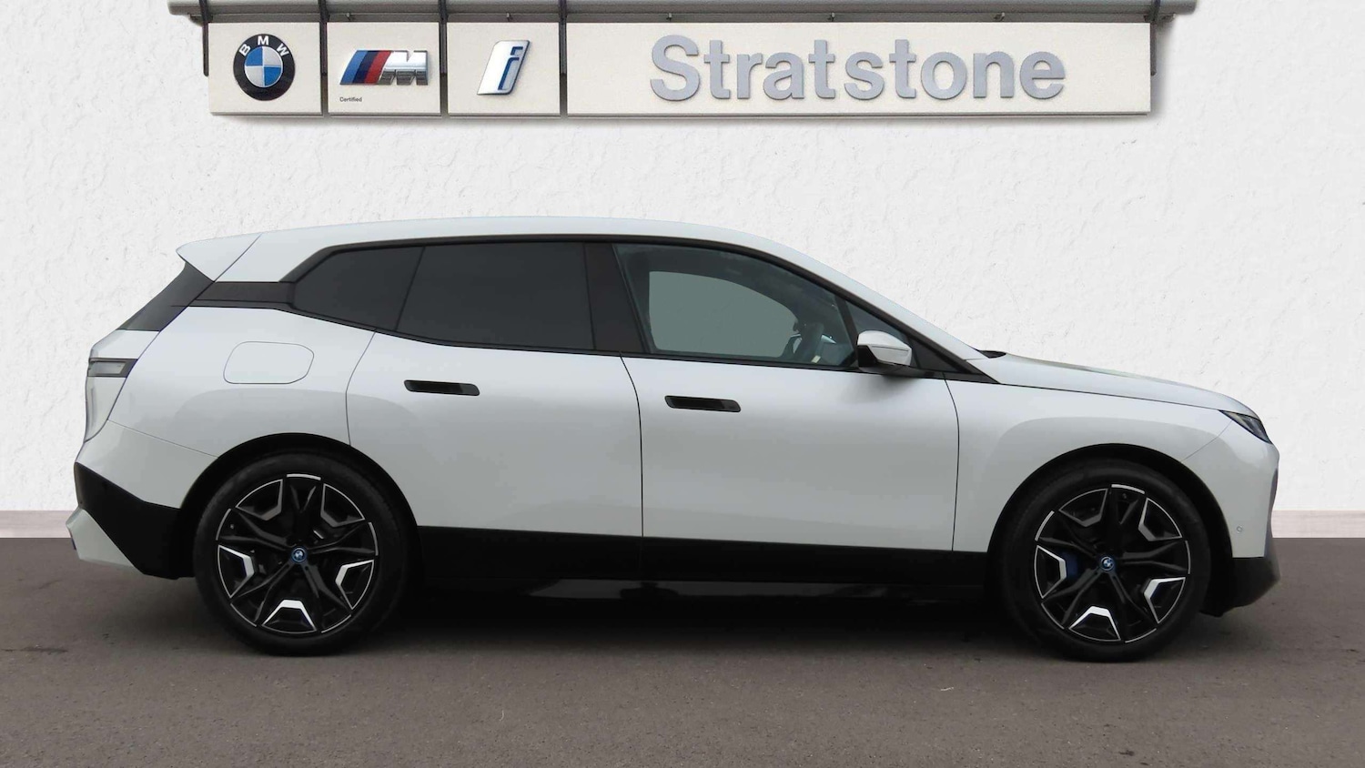 Used BMW iX 2025 for sale - 76447610: Photo 3