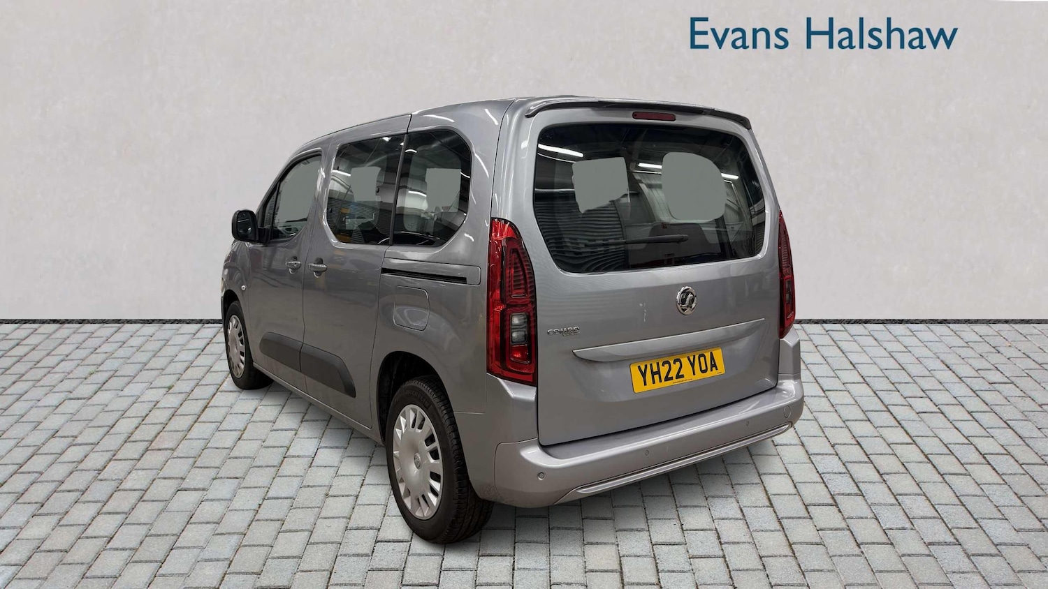 Used Vauxhall Combo Life 2022 for sale - 77858854: Photo 3