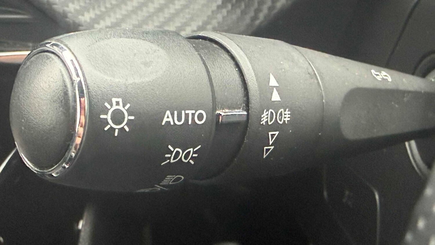 Used Peugeot 2008 for sale - 77972642: Photo 19