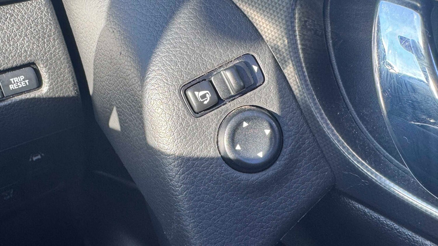 Used Nissan Qashqai for sale - 77860802: Photo 21