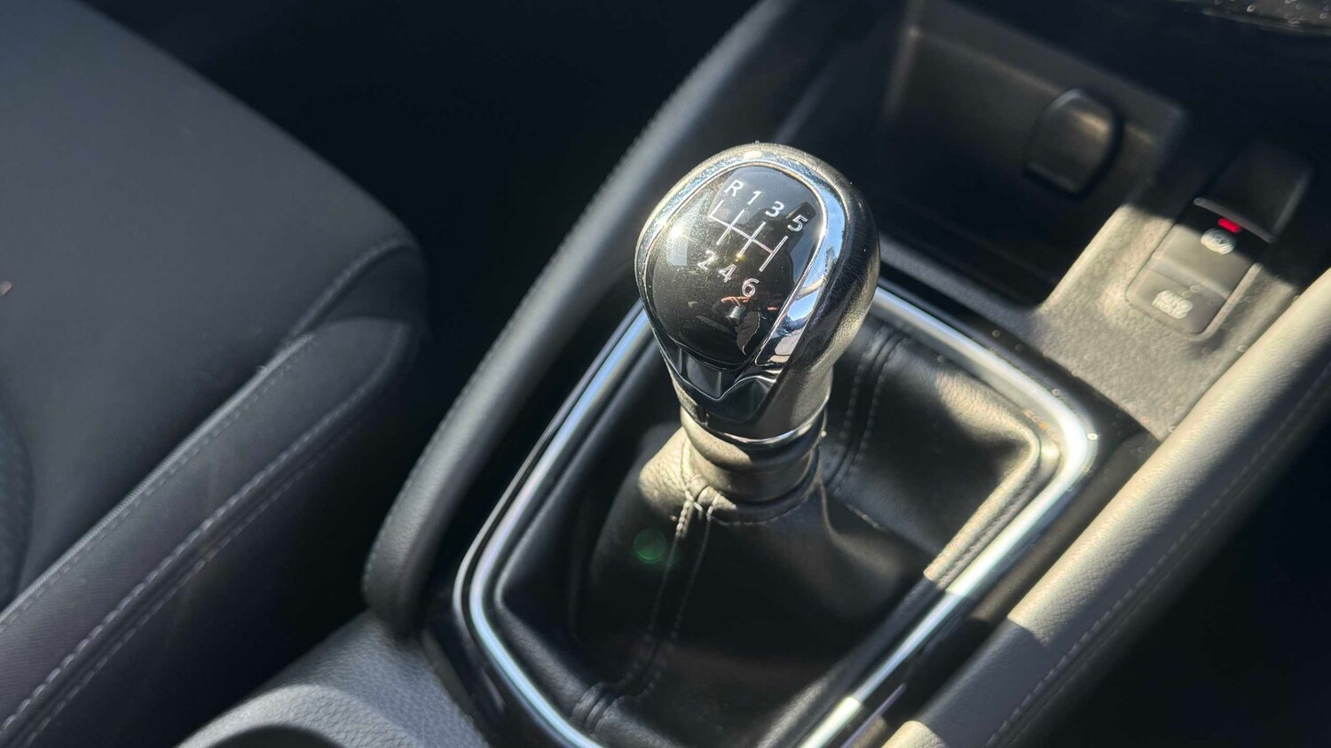 Used Nissan Qashqai for sale - 77860802: Photo 26