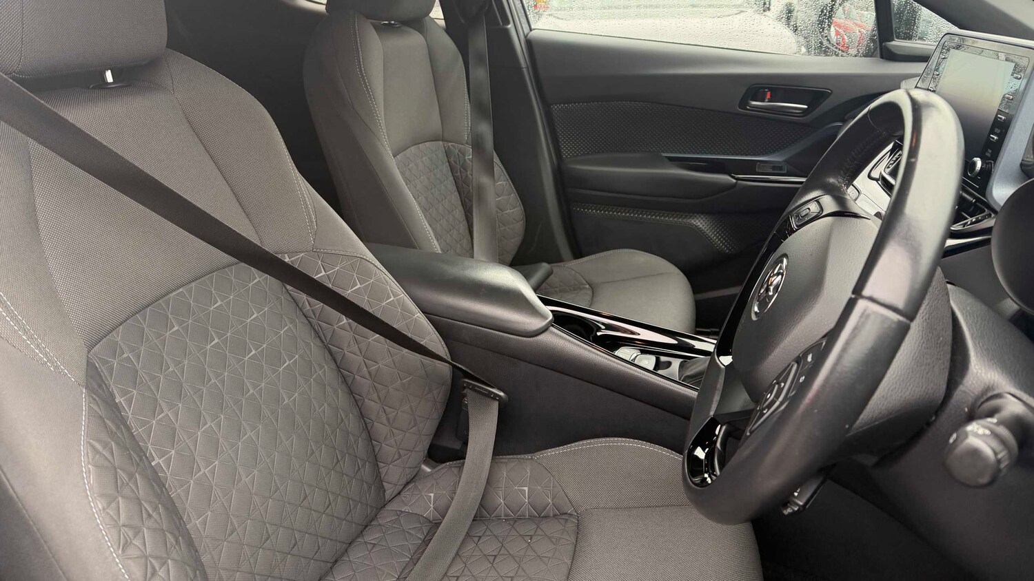 Used Toyota C-HR for sale - 77858988: Photo 14