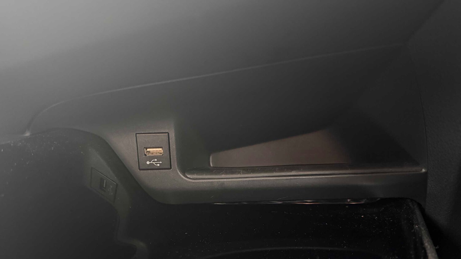 Used Toyota C-HR for sale - 77858988: Photo 25