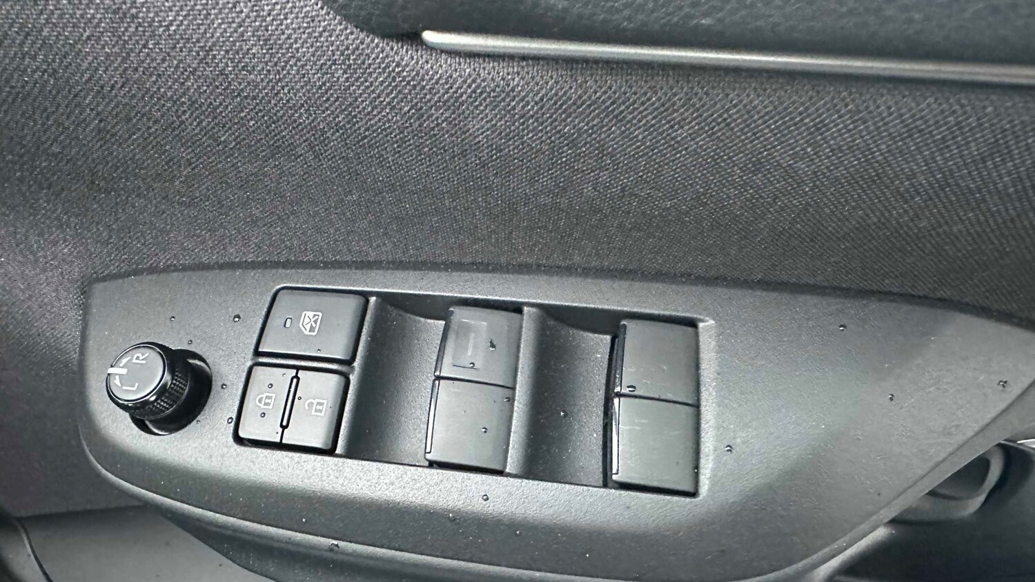 Used Toyota Yaris for sale - 77860007: Photo 14