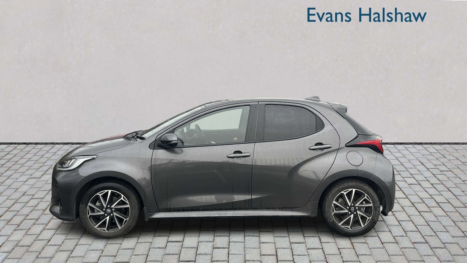 Used Toyota Yaris for sale - 77860007: Photo 4