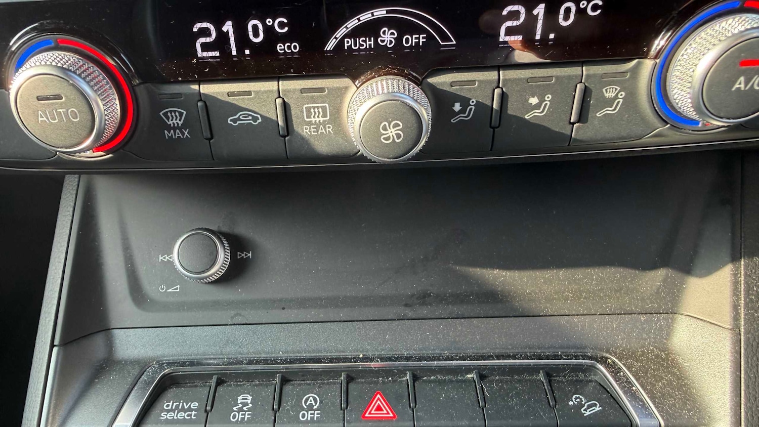 Used Audi Q3 2020 for sale - 77972689: Photo 23