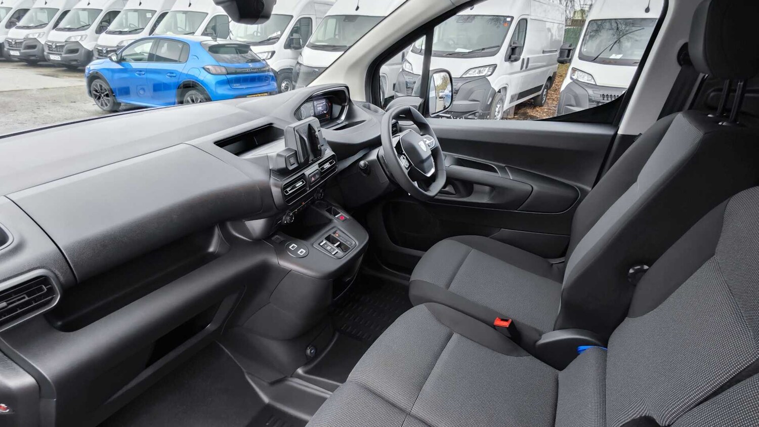 Used Peugeot Partner 2024 for sale - 77857634: Photo 17