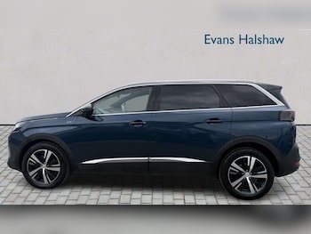 Used Peugeot 5008 2023 for sale - 79402430: Photo