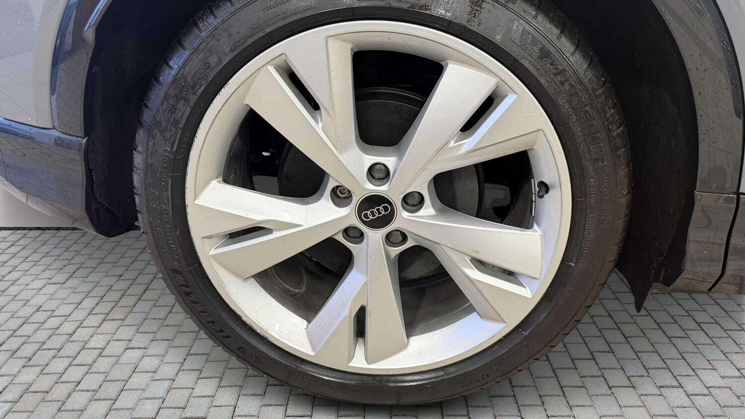 Used Audi Q4 e-tron for sale - 77860876: Photo 9