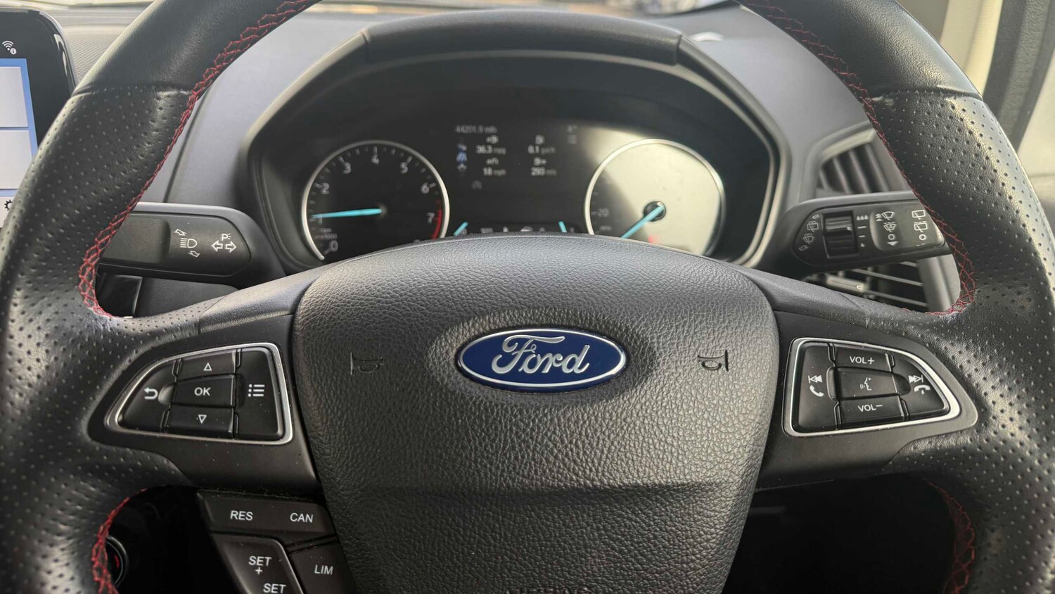 Used Ford Ecosport 2018 for sale - 77996088: Photo 11
