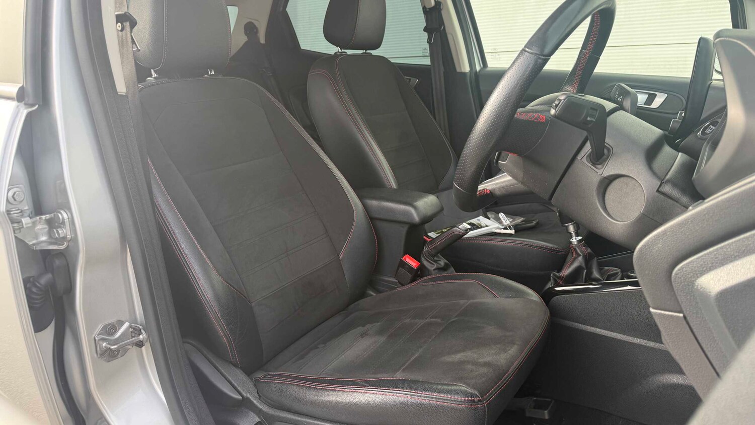 Used Ford Ecosport 2018 for sale - 77996088: Photo 9