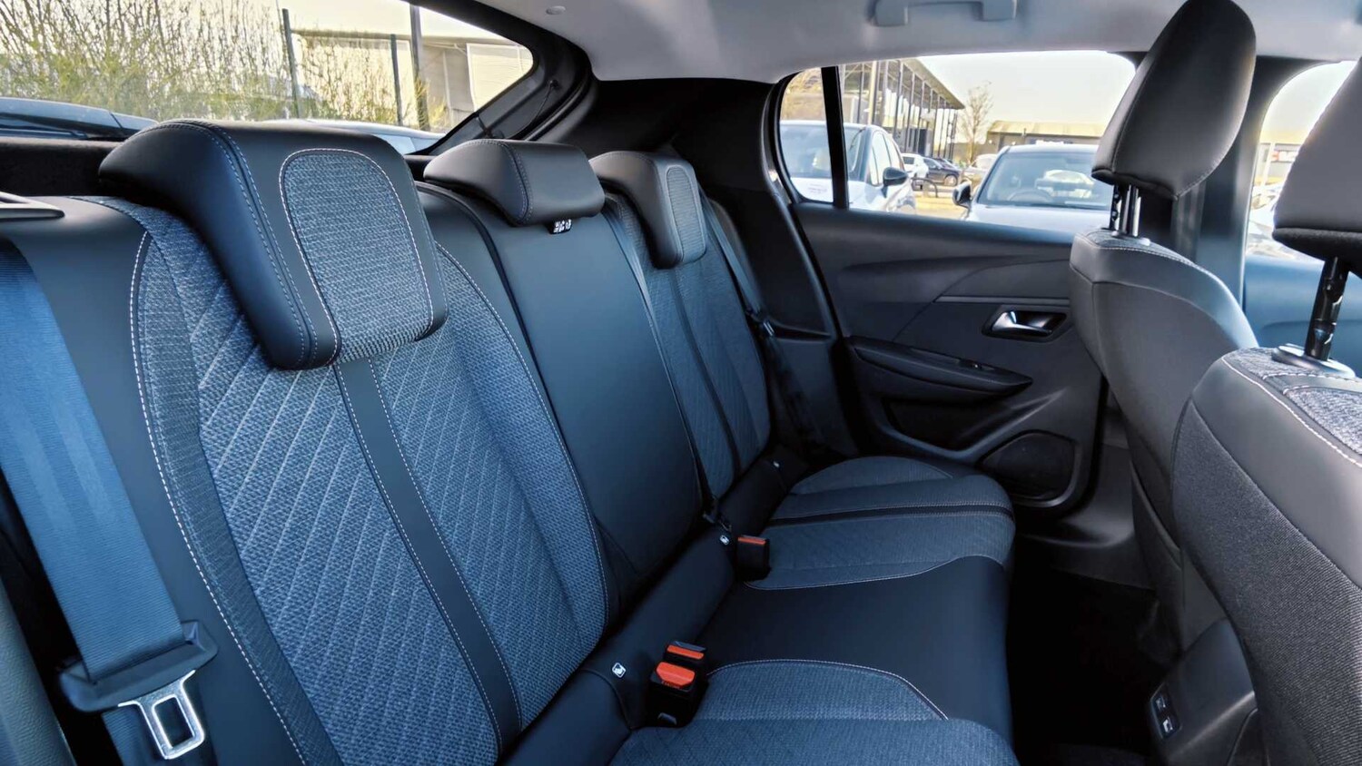 Used Peugeot 208 for sale - 77861775: Photo 16