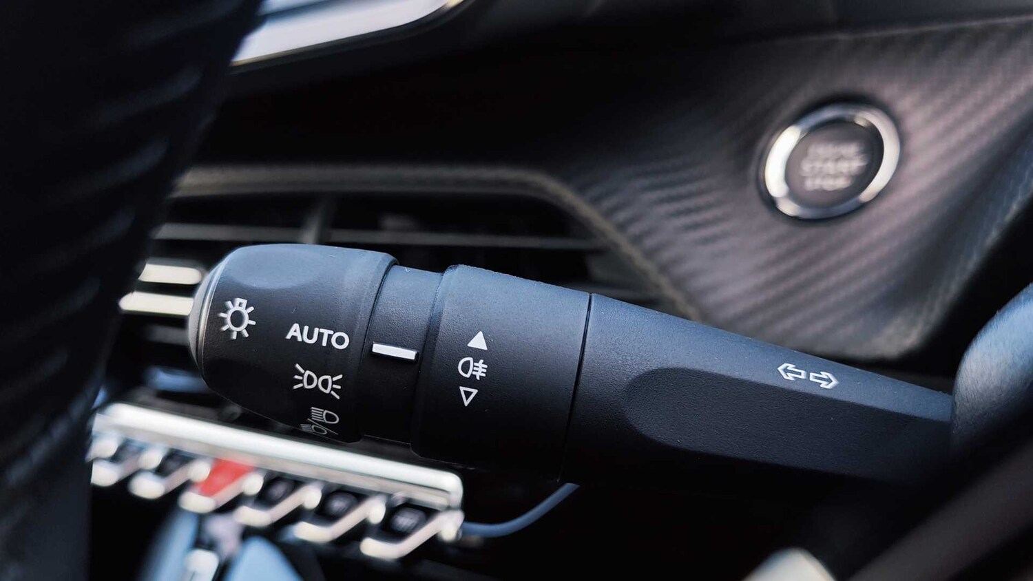 Used Peugeot 208 for sale - 77861775: Photo 28