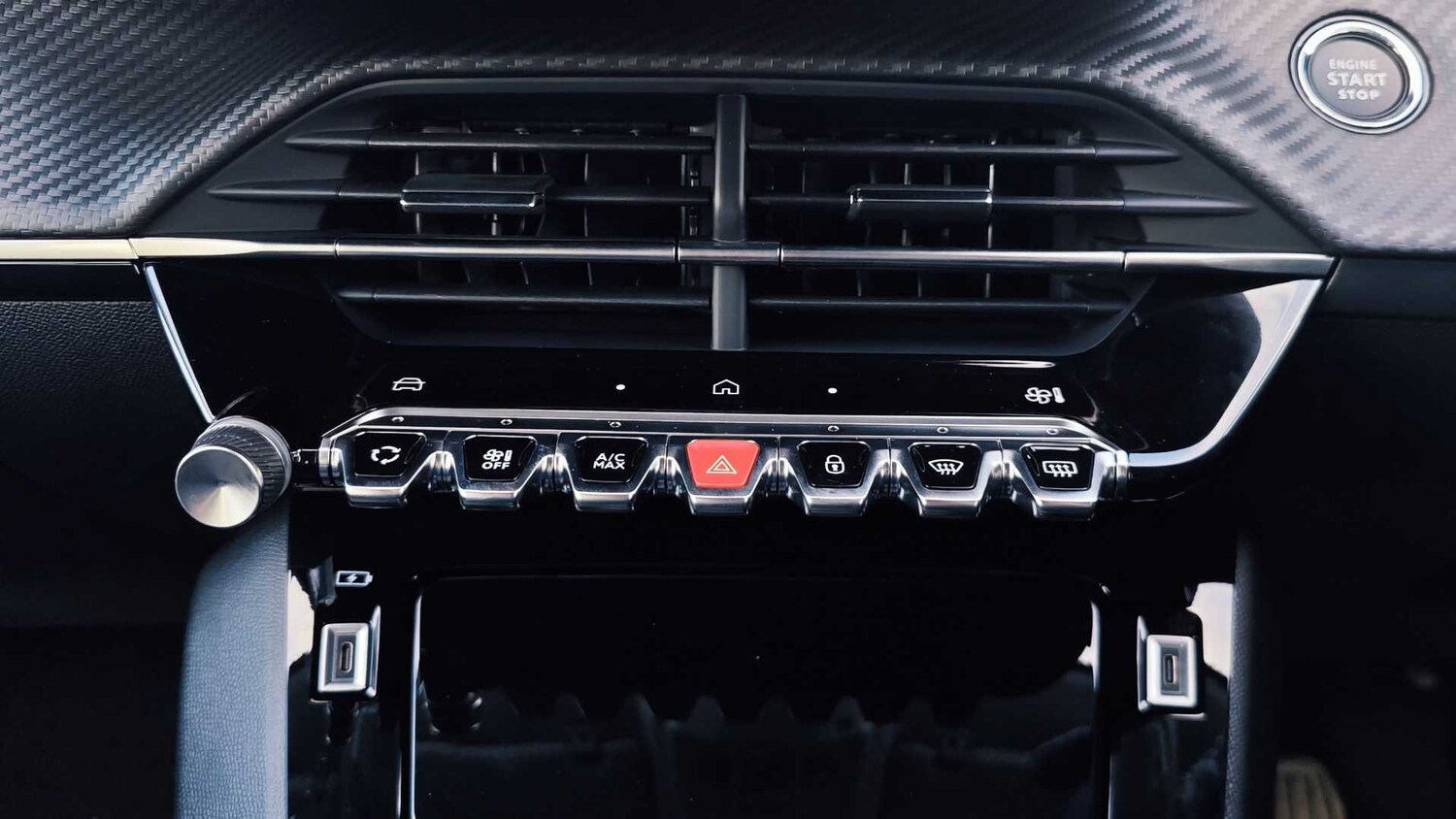 Used Peugeot 208 for sale - 77861775: Photo 31