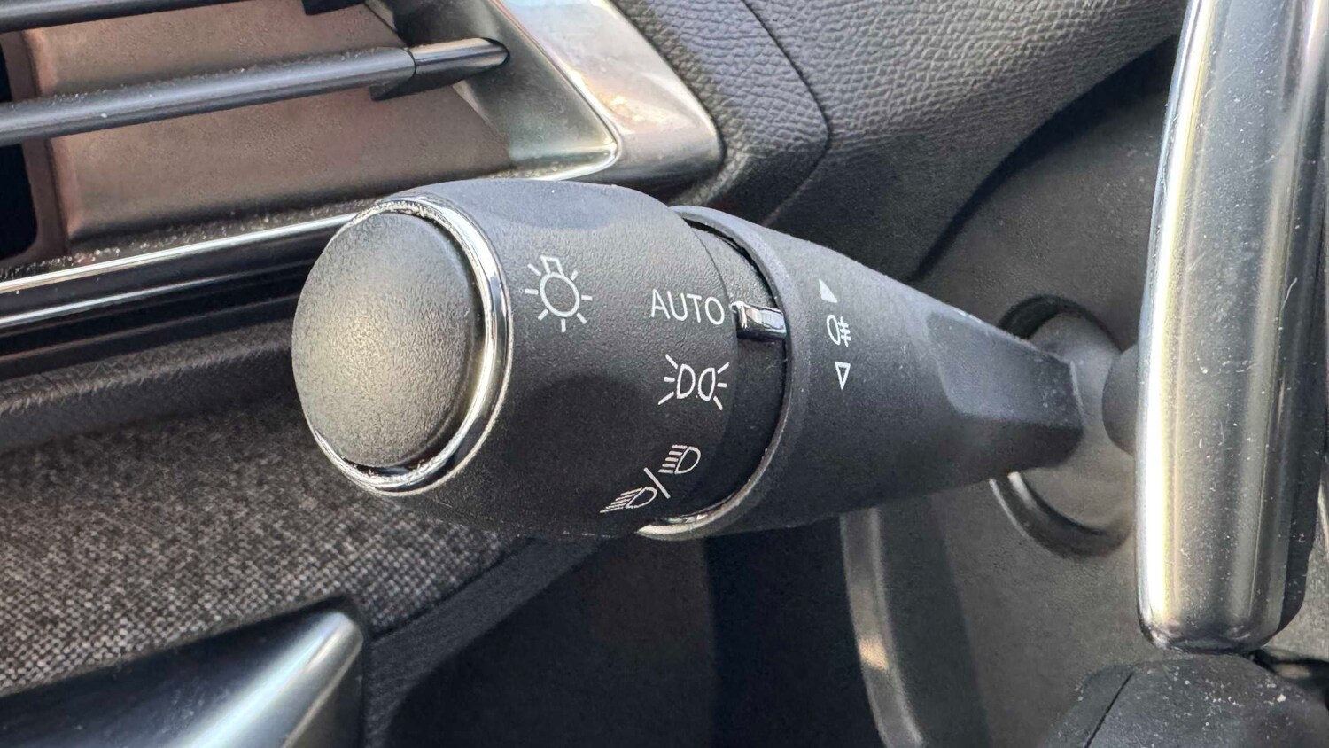 Used Peugeot 3008 for sale - 77860179: Photo 17