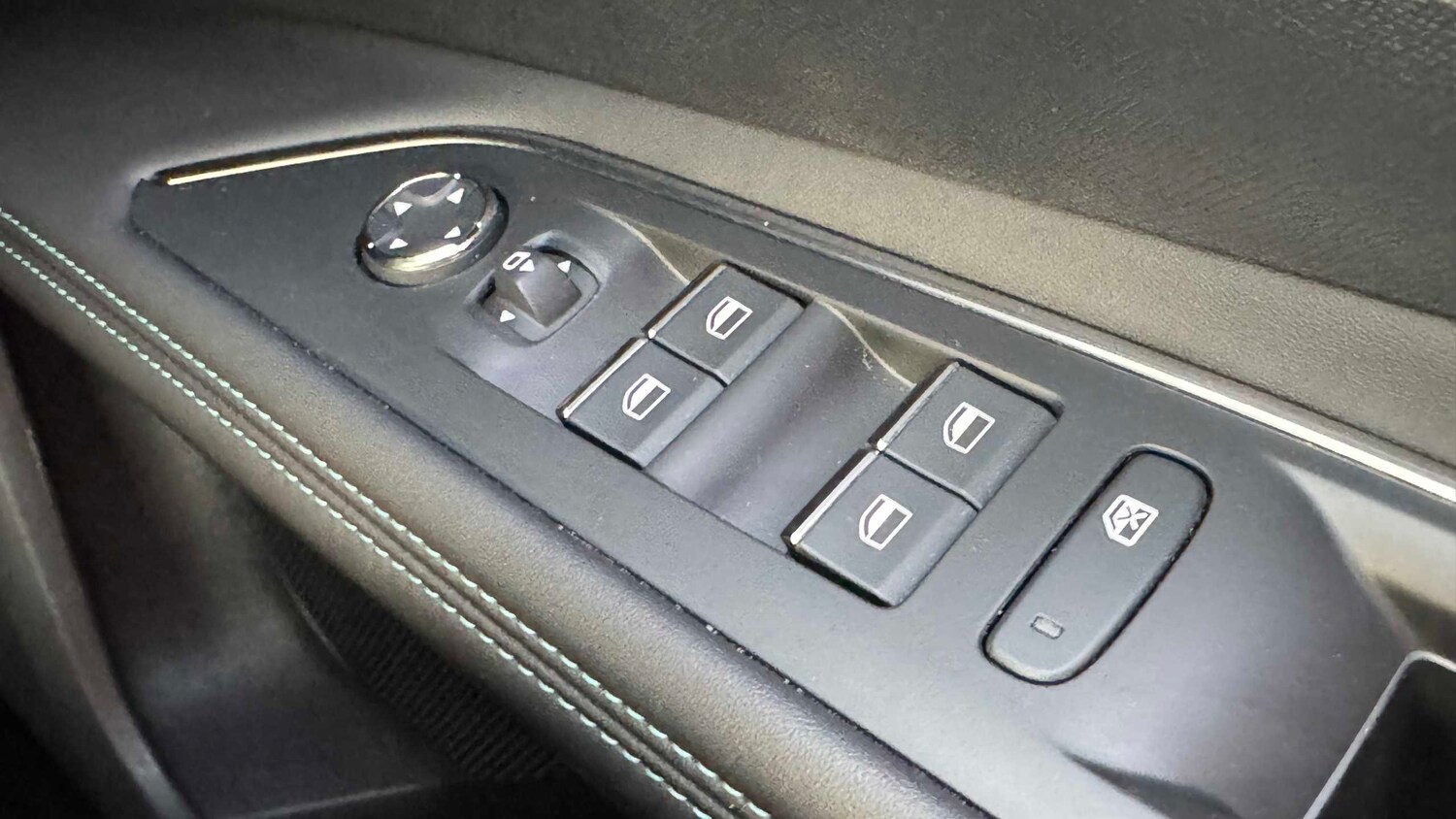 Used Peugeot 3008 for sale - 77860179: Photo 18