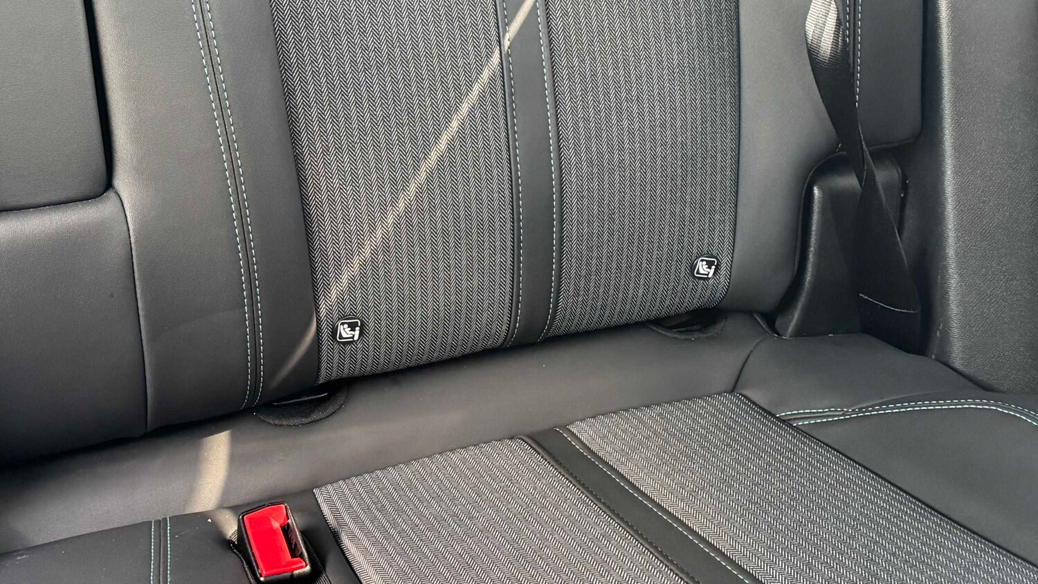 Used Peugeot 3008 for sale - 77860179: Photo 27