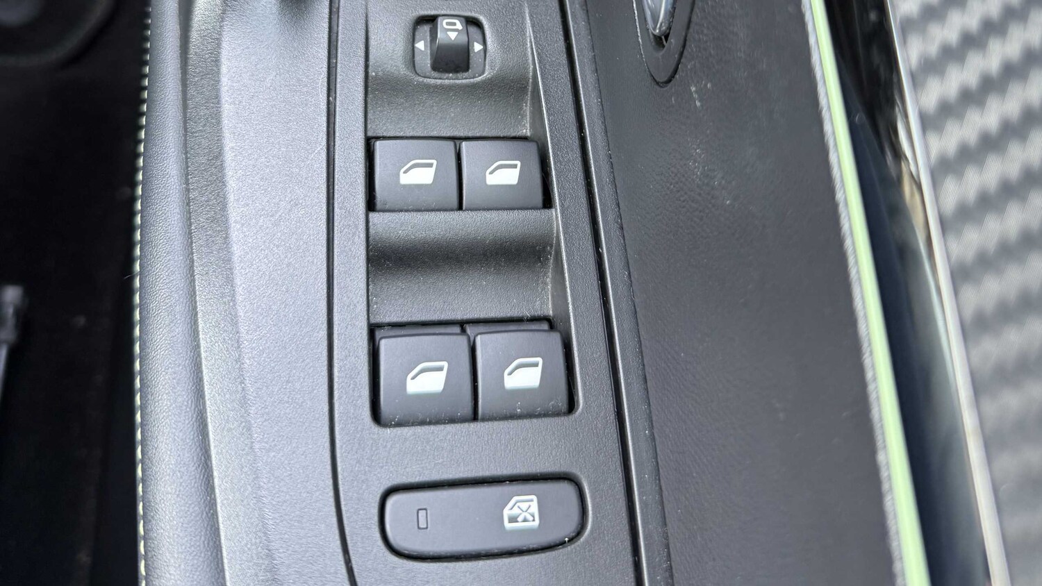 Used Peugeot 2008 for sale - 77861079: Photo 22