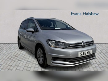 Used Volkswagen Touran 2018 for sale - 79415163: Photo