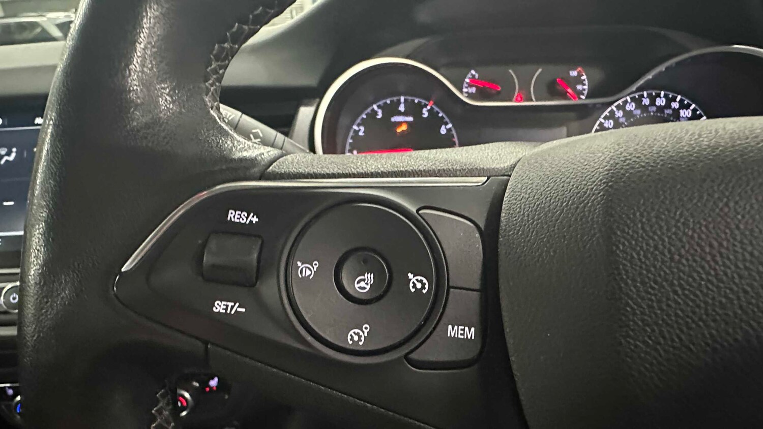 Used Vauxhall Crossland 2021 for sale - 77860566: Photo 14