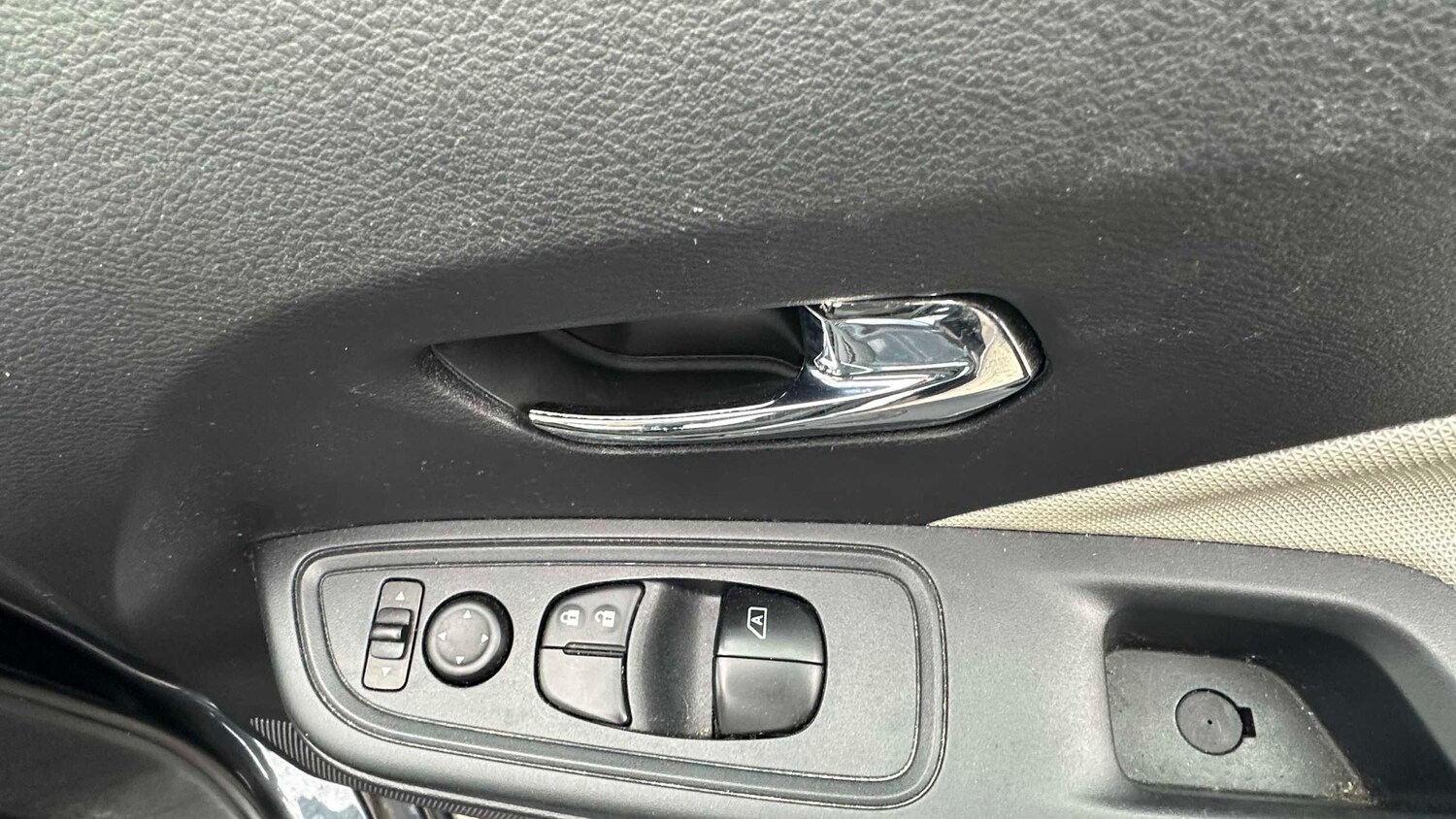 Used Nissan Micra for sale - 77860735: Photo 16