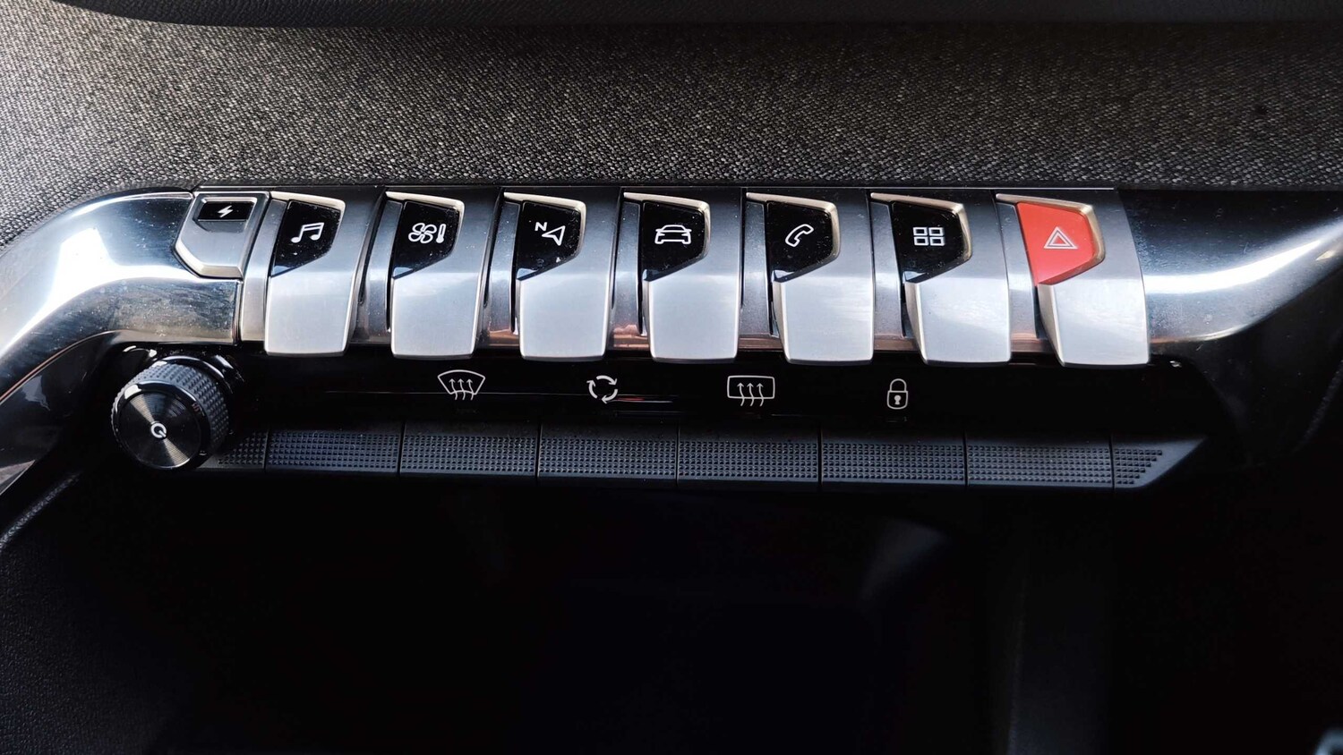 Used Peugeot 3008 2024 for sale - 77856909: Photo 31