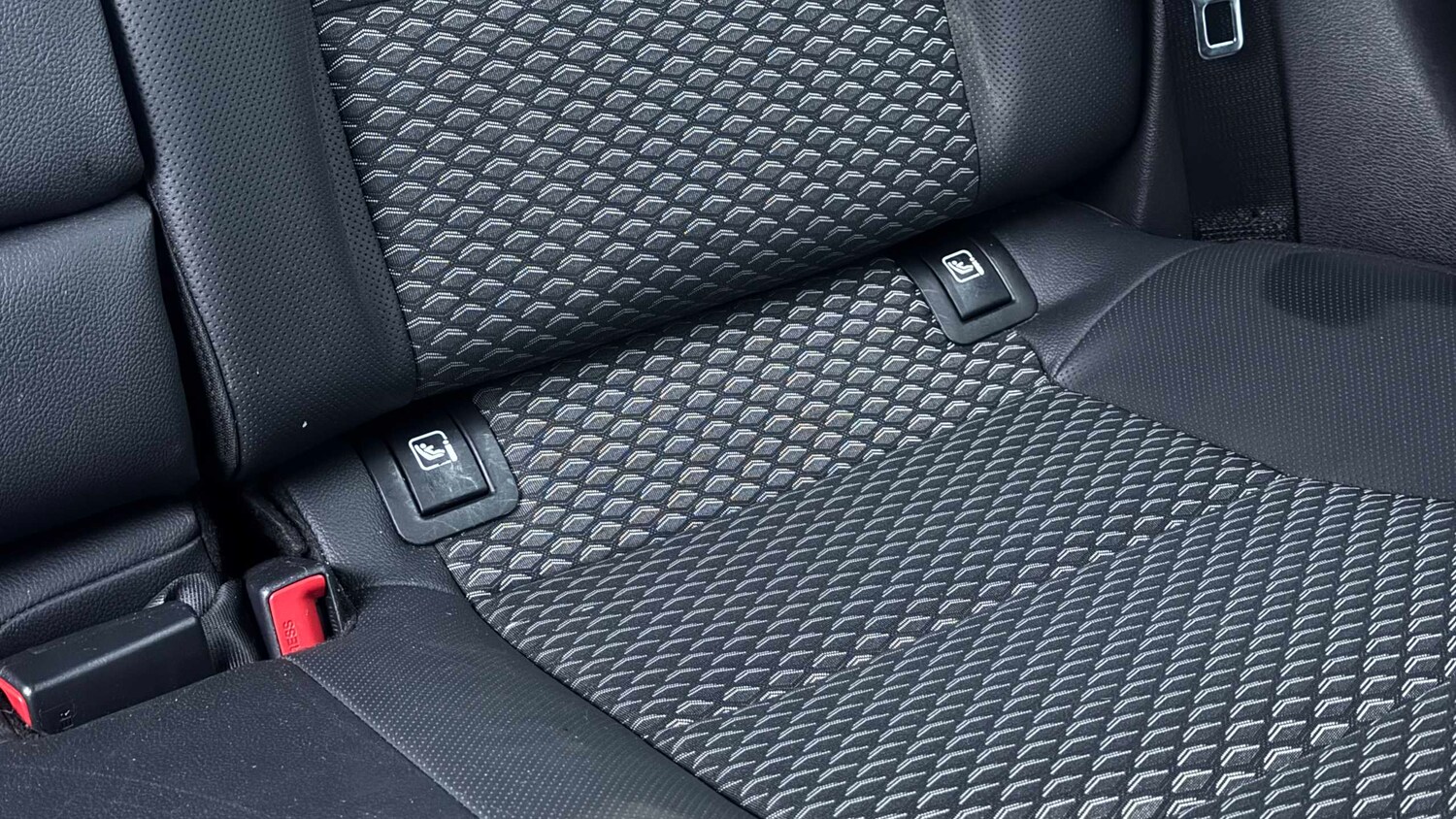 Used Kia XCeed for sale - 77860786: Photo 30