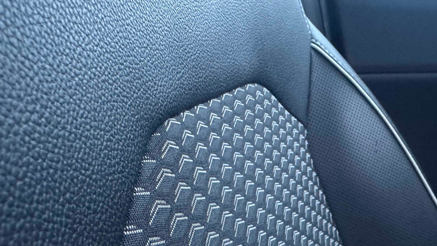 Used Kia XCeed for sale - 77860786: Photo 31