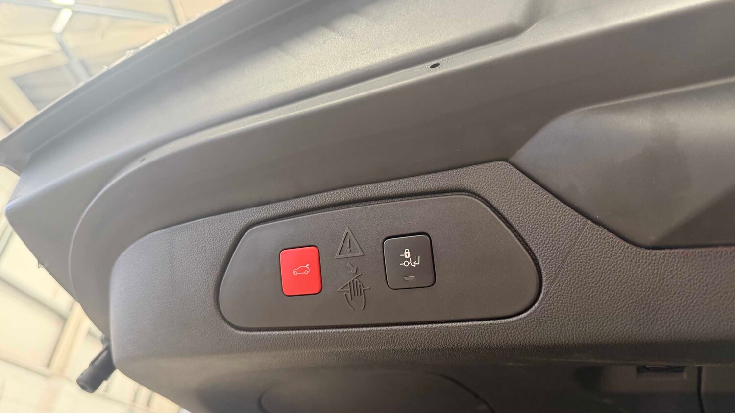 Used Vauxhall Grandland for sale - 77861497: Photo 11