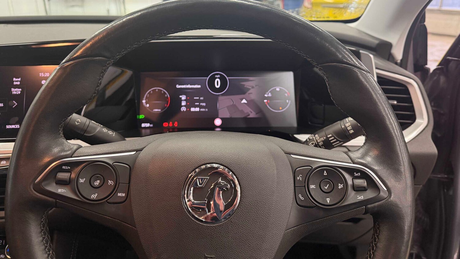 Used Vauxhall Grandland for sale - 77861497: Photo 12