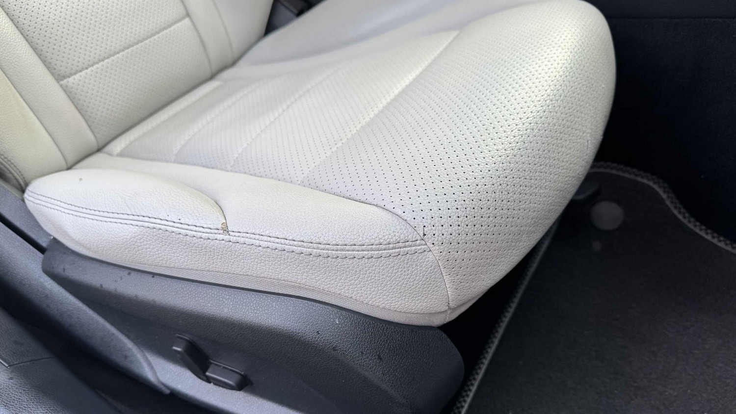 Used Mercedes-Benz C Class 2015 for sale - 77859497: Photo 15