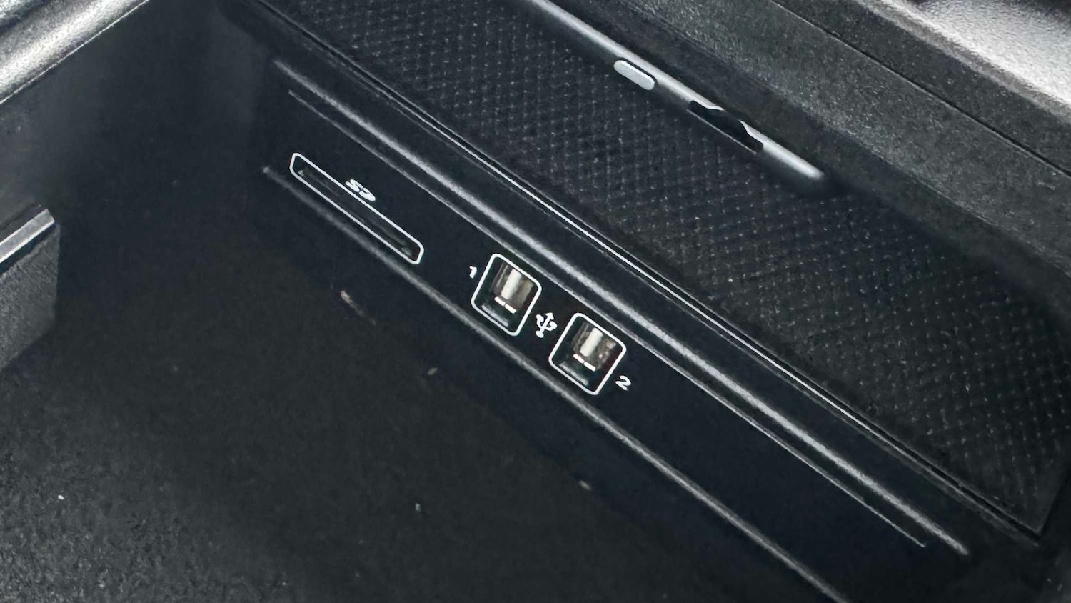 Used Mercedes-Benz C Class 2015 for sale - 77859497: Photo 31