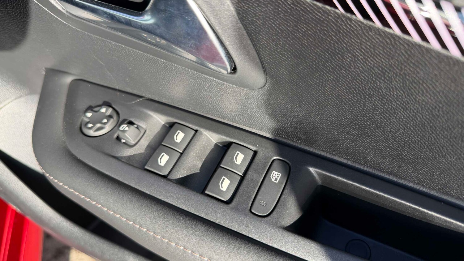 Used Peugeot 208 for sale - 77860925: Photo 14