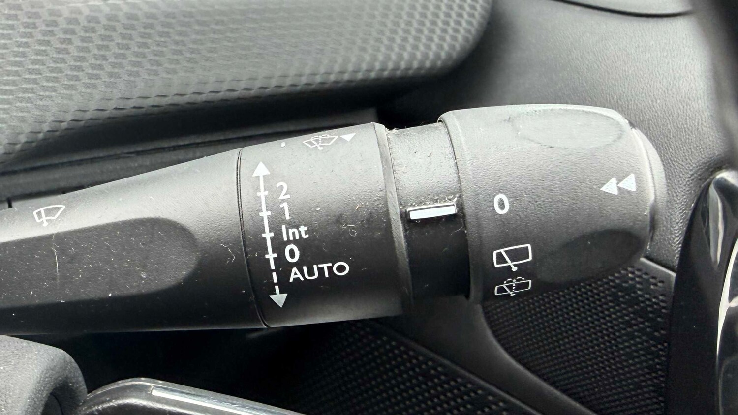 Used Peugeot 2008 2018 for sale - 78104971: Photo 18