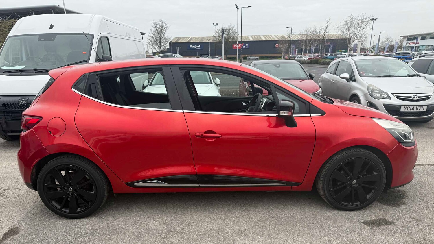 Used Renault Clio 2014 for sale - 78104500: Photo 8