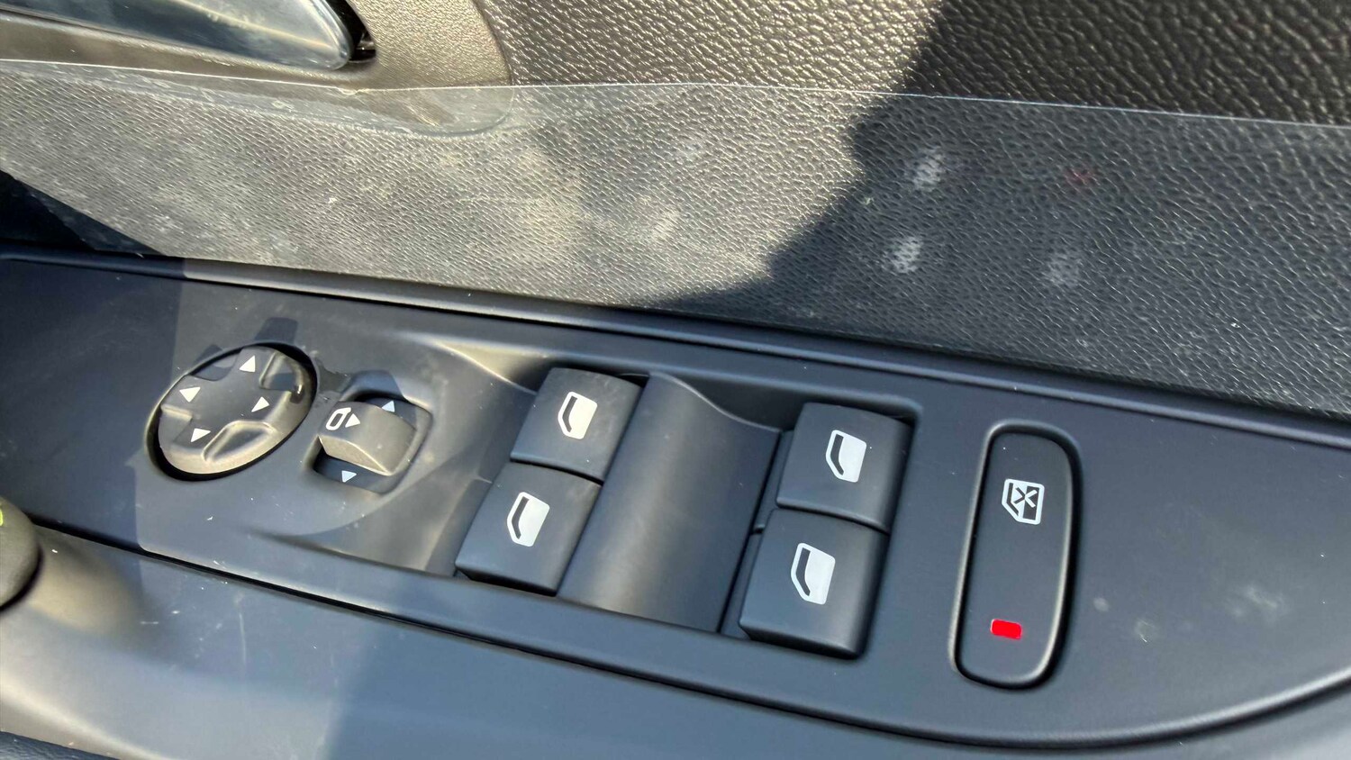 Used Peugeot 208 for sale - 77861858: Photo 15