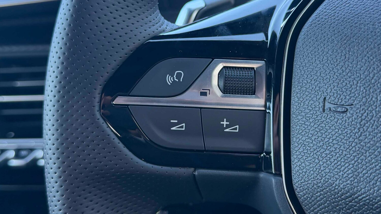 Used Peugeot 208 for sale - 77861858: Photo 16