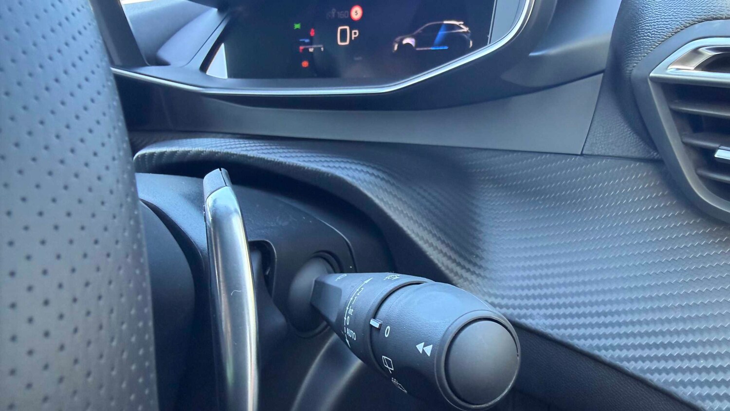 Used Peugeot 208 for sale - 77861858: Photo 23