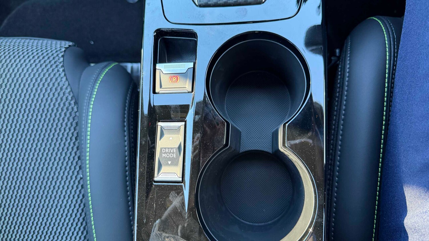 Used Peugeot 208 for sale - 77861858: Photo 27